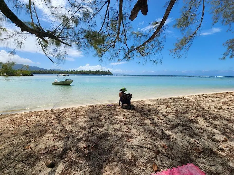 Studio Bord De Mer Fare Tahitea Pension Taputapuapea